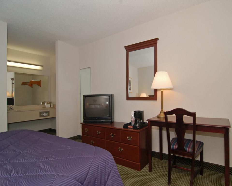 Econo Lodge Hendersonville Exterior foto